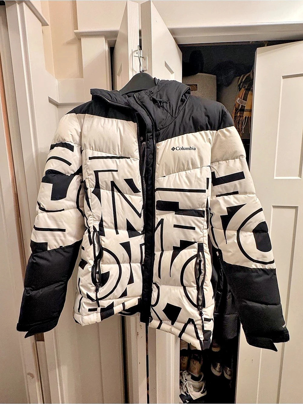 Columbia Puffect II Colorblock Puffer Jacket White & Black Small